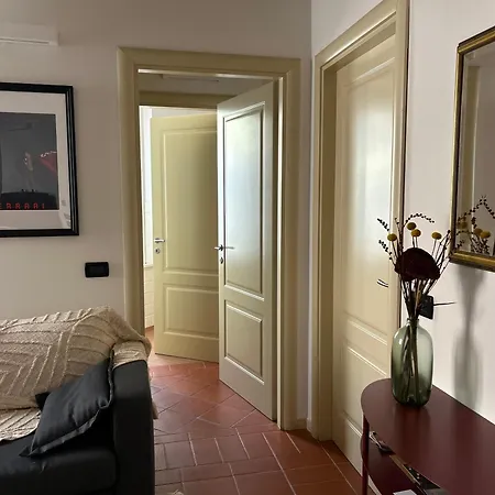 Casa Enzo - Near The Centre 3* Modena
