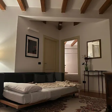 Alojamento de Acomodação e Pequeno-almoço Casa Enzo - Near The Centre