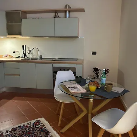 Casa Enzo - Near The Centre 3*