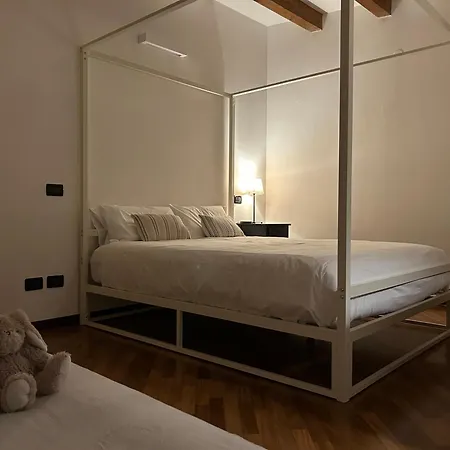 Casa Enzo - Near The Centre Bed & Breakfast 3*