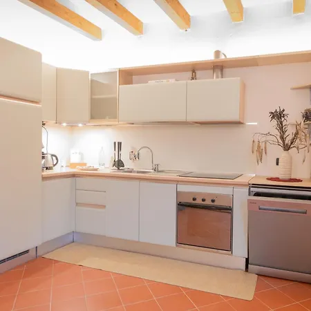 فندق مبيت وإفطار Casa Enzo - Near The Centre