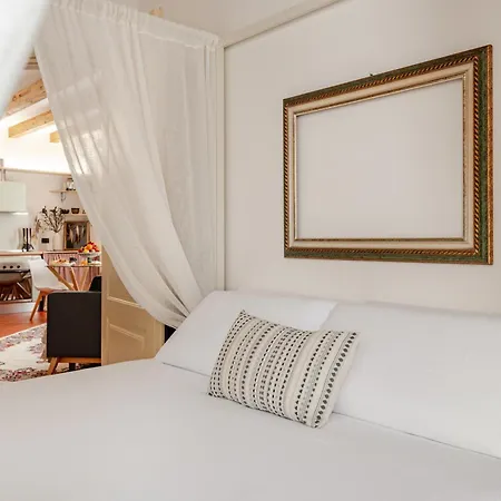 Oda ve Kahvaltı Casa Enzo - Old Town & Station - Ac, Free Parking - Family & Business Modena
