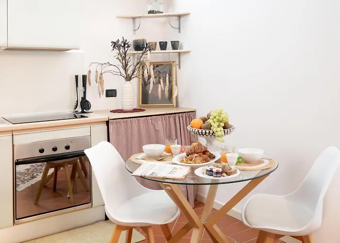 فندق مبيت وإفطار Casa Enzo - Near The Centre 3*